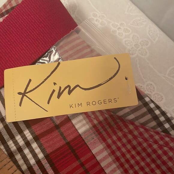 Women’s shorts by Kim Rogers size 16, NWT Red White, Taupe, Brown Plaid - Picture 10 of 11